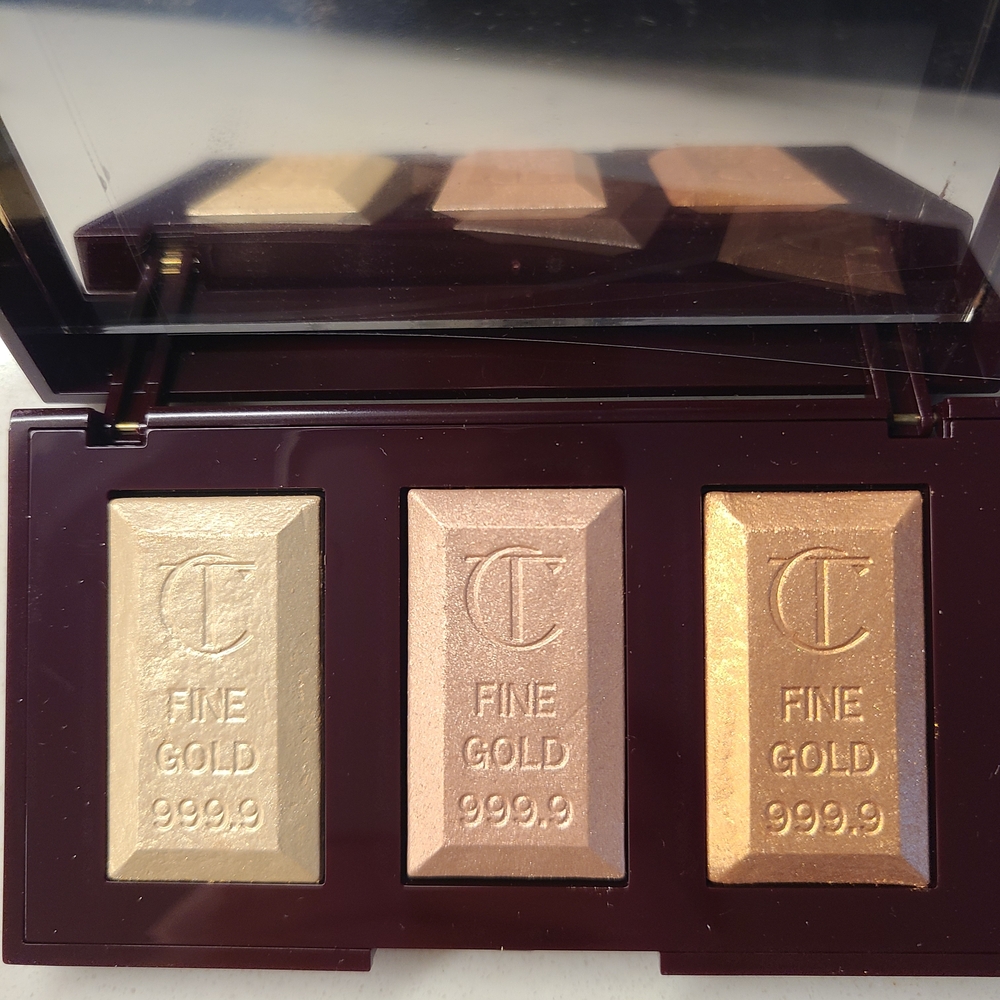 Charlotte Tilbury Gold Highlighter Trio - Champagne, Rose Gold, Warm Gold